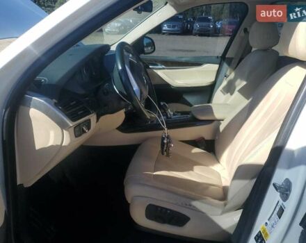 Білий БМВ Х5, об'ємом двигуна 2.98 л та пробігом 70 тис. км за 4900 $, фото 6 на Automoto.ua