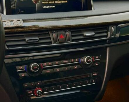 Белый БМВ Х5, объемом двигателя 2.98 л и пробегом 190 тыс. км за 28000 $, фото 13 на Automoto.ua