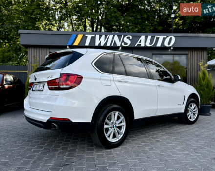 Белый БМВ Х5, объемом двигателя 2 л и пробегом 106 тыс. км за 27900 $, фото 18 на Automoto.ua