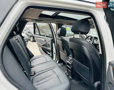 Белый БМВ Х5, объемом двигателя 3 л и пробегом 92 тыс. км за 23500 $, фото 19 на Automoto.ua