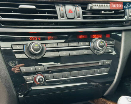 Белый БМВ Х5, объемом двигателя 3 л и пробегом 92 тыс. км за 23500 $, фото 33 на Automoto.ua