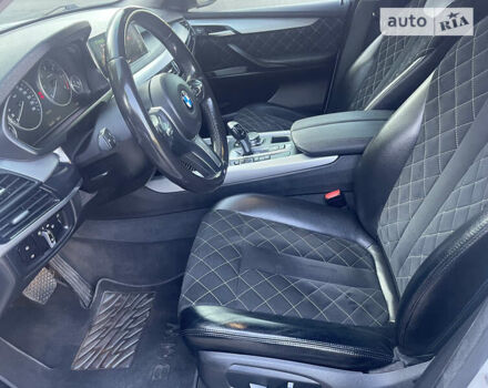 Білий БМВ Х5, об'ємом двигуна 2 л та пробігом 158 тис. км за 26000 $, фото 19 на Automoto.ua