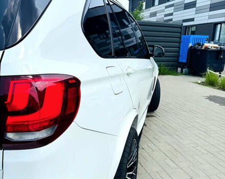 Белый БМВ Х5, объемом двигателя 2.98 л и пробегом 158 тыс. км за 26999 $, фото 6 на Automoto.ua