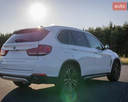 Белый БМВ Х5, объемом двигателя 2.98 л и пробегом 120 тыс. км за 30500 $, фото 4 на Automoto.ua