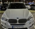 Белый БМВ Х5, объемом двигателя 3 л и пробегом 216 тыс. км за 33500 $, фото 1 на Automoto.ua