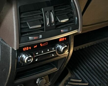 Белый БМВ Х5, объемом двигателя 3 л и пробегом 175 тыс. км за 22600 $, фото 7 на Automoto.ua