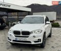 Белый БМВ Х5, объемом двигателя 2.98 л и пробегом 130 тыс. км за 28700 $, фото 3 на Automoto.ua