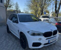 Белый БМВ Х5, объемом двигателя 4.4 л и пробегом 170 тыс. км за 26000 $, фото 1 на Automoto.ua
