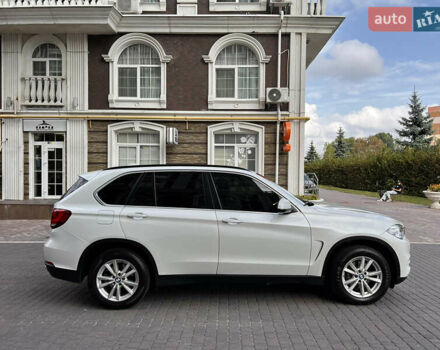 Белый БМВ Х5, объемом двигателя 2 л и пробегом 133 тыс. км за 37000 $, фото 10 на Automoto.ua