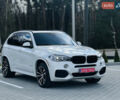 Білий БМВ Х5, об'ємом двигуна 2 л та пробігом 155 тис. км за 30999 $, фото 1 на Automoto.ua