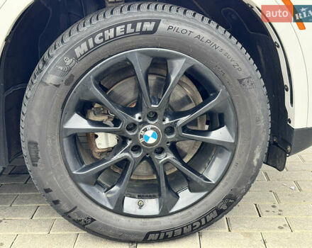 Белый БМВ Х5, объемом двигателя 2.98 л и пробегом 130 тыс. км за 28700 $, фото 9 на Automoto.ua