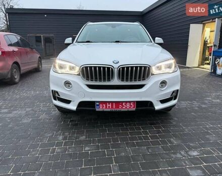 Белый БМВ Х5, объемом двигателя 2 л и пробегом 166 тыс. км за 28300 $, фото 3 на Automoto.ua