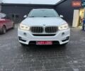 Белый БМВ Х5, объемом двигателя 2 л и пробегом 166 тыс. км за 28300 $, фото 3 на Automoto.ua