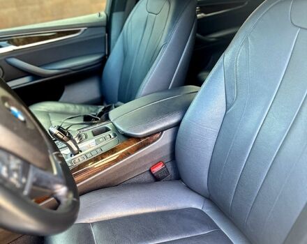 Білий БМВ Х5, об'ємом двигуна 3 л та пробігом 107 тис. км за 27500 $, фото 3 на Automoto.ua