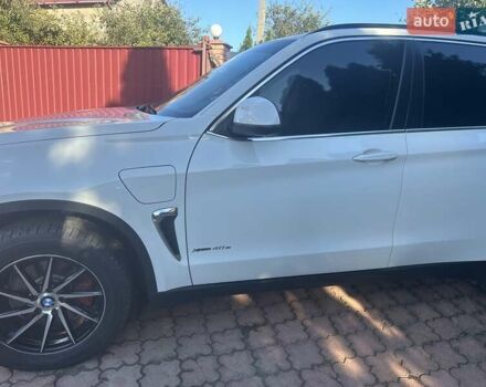 БМВ Х5 2016 в Виннице на Automoto.ua Белый БМВ Х5, объемом двигателя 2 л и пробегом 95 тыс. км за 31000 $, фото 7 на Automoto.ua