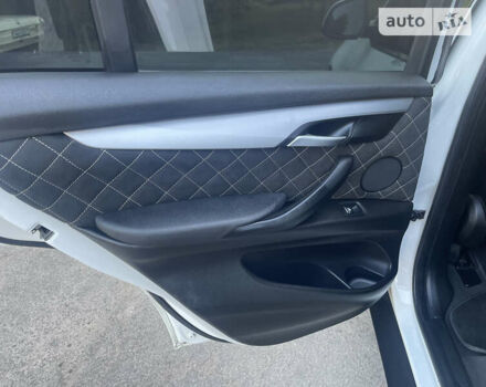 Білий БМВ Х5, об'ємом двигуна 2 л та пробігом 158 тис. км за 26000 $, фото 21 на Automoto.ua