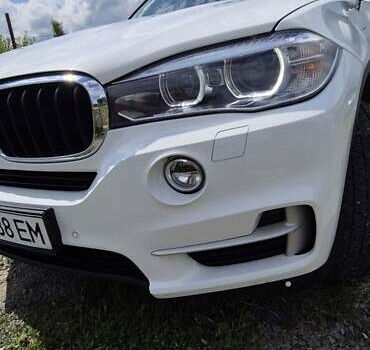 Белый БМВ Х5, объемом двигателя 2 л и пробегом 133 тыс. км за 28500 $, фото 6 на Automoto.ua