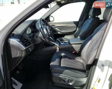 Білий БМВ Х5, об'ємом двигуна 2.98 л та пробігом 157 тис. км за 5600 $, фото 6 на Automoto.ua