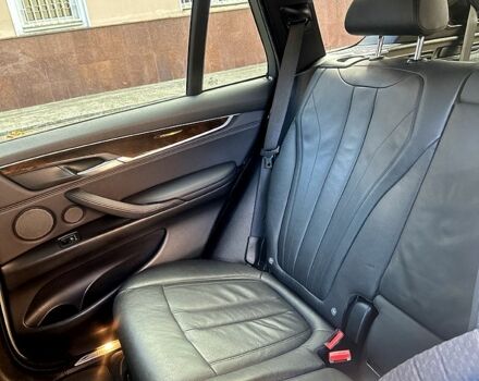 Білий БМВ Х5, об'ємом двигуна 3 л та пробігом 107 тис. км за 27500 $, фото 4 на Automoto.ua