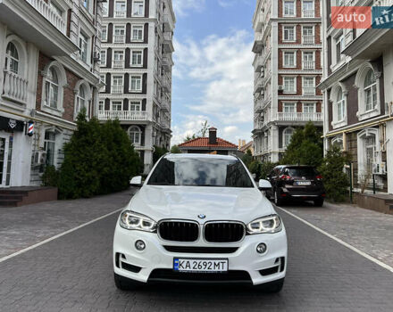 Белый БМВ Х5, объемом двигателя 2 л и пробегом 133 тыс. км за 37000 $, фото 7 на Automoto.ua
