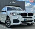 Белый БМВ Х5, объемом двигателя 2 л и пробегом 210 тыс. км за 25500 $, фото 1 на Automoto.ua