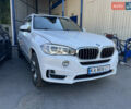 Белый БМВ Х5, объемом двигателя 3 л и пробегом 210 тыс. км за 27000 $, фото 1 на Automoto.ua