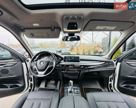 Белый БМВ Х5, объемом двигателя 3 л и пробегом 92 тыс. км за 23500 $, фото 20 на Automoto.ua