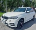 Белый БМВ Х5, объемом двигателя 2 л и пробегом 200 тыс. км за 26700 $, фото 1 на Automoto.ua
