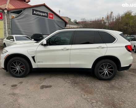 Білий БМВ Х5, об'ємом двигуна 2 л та пробігом 95 тис. км за 29990 $, фото 11 на Automoto.ua