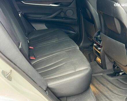 Білий БМВ Х5, об'ємом двигуна 2 л та пробігом 95 тис. км за 29990 $, фото 24 на Automoto.ua