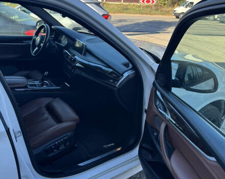 Белый БМВ Х5, объемом двигателя 4.4 л и пробегом 170 тыс. км за 26000 $, фото 9 на Automoto.ua