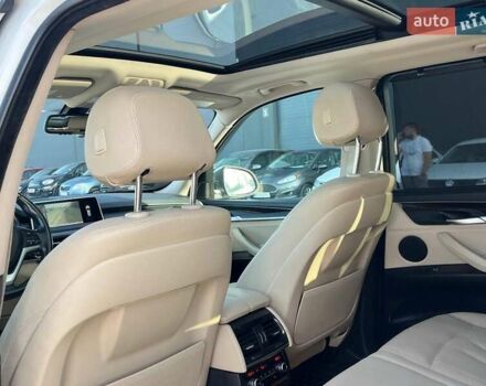 Белый БМВ Х5, объемом двигателя 3 л и пробегом 163 тыс. км за 22690 $, фото 34 на Automoto.ua