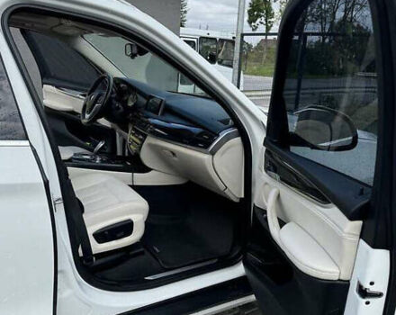 Белый БМВ Х5, объемом двигателя 2.98 л и пробегом 141 тыс. км за 21600 $, фото 6 на Automoto.ua