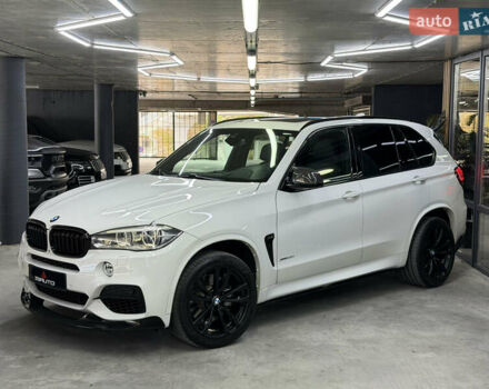 Білий БМВ Х5, об'ємом двигуна 4.39 л та пробігом 147 тис. км за 32900 $, фото 5 на Automoto.ua