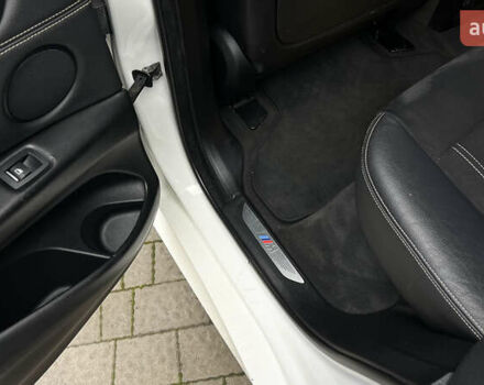 Білий БМВ Х5, об'ємом двигуна 2 л та пробігом 166 тис. км за 28000 $, фото 28 на Automoto.ua