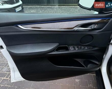 Белый БМВ Х5, объемом двигателя 2 л и пробегом 166 тыс. км за 28300 $, фото 19 на Automoto.ua