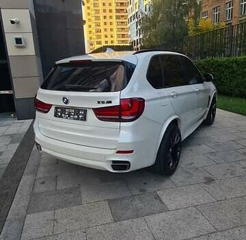 Белый БМВ Х5, объемом двигателя 2.98 л и пробегом 96 тыс. км за 31500 $, фото 17 на Automoto.ua