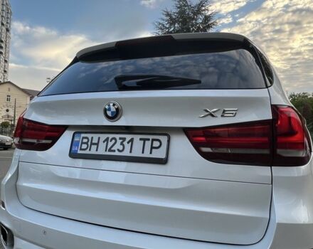 Белый БМВ Х5, объемом двигателя 3 л и пробегом 175 тыс. км за 22600 $, фото 2 на Automoto.ua