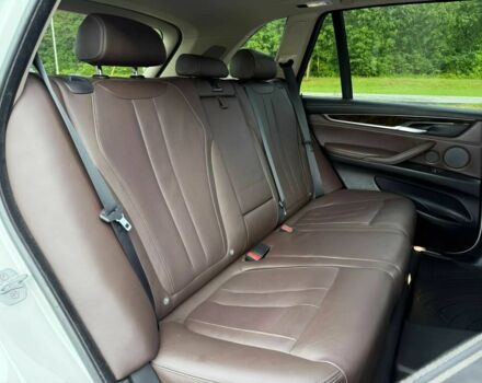 Белый БМВ Х5, объемом двигателя 3 л и пробегом 73 тыс. км за 6800 $, фото 11 на Automoto.ua