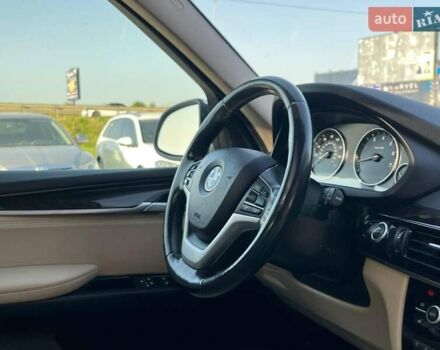 Белый БМВ Х5, объемом двигателя 3 л и пробегом 163 тыс. км за 22690 $, фото 14 на Automoto.ua