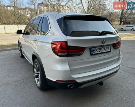 Белый БМВ Х5, объемом двигателя 3 л и пробегом 211 тыс. км за 28999 $, фото 7 на Automoto.ua