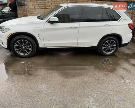 Білий БМВ Х5, об'ємом двигуна 2 л та пробігом 148 тис. км за 27900 $, фото 3 на Automoto.ua