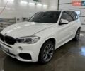 Белый БМВ Х5, объемом двигателя 2.98 л и пробегом 155 тыс. км за 26800 $, фото 1 на Automoto.ua