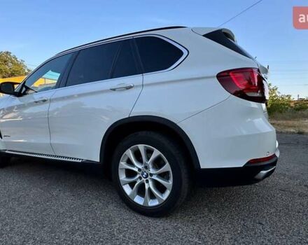 Белый БМВ Х5, объемом двигателя 2 л и пробегом 206 тыс. км за 26999 $, фото 30 на Automoto.ua