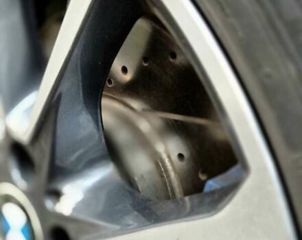 Белый БМВ Х5, объемом двигателя 3 л и пробегом 205 тыс. км за 25000 $, фото 67 на Automoto.ua