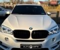 Белый БМВ Х5, объемом двигателя 3 л и пробегом 220 тыс. км за 24000 $, фото 1 на Automoto.ua