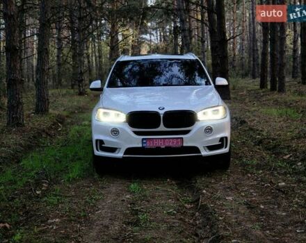 Белый БМВ Х5, объемом двигателя 3 л и пробегом 205 тыс. км за 25000 $, фото 3 на Automoto.ua