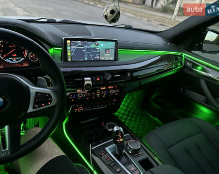 Белый БМВ Х5, объемом двигателя 2 л и пробегом 100 тыс. км за 32000 $, фото 29 на Automoto.ua