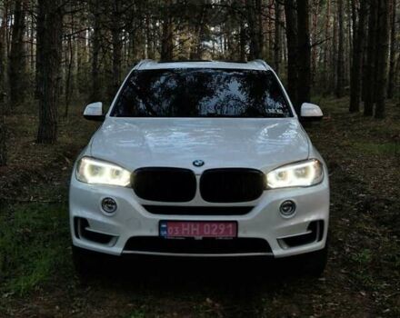 Белый БМВ Х5, объемом двигателя 3 л и пробегом 205 тыс. км за 25000 $, фото 8 на Automoto.ua
