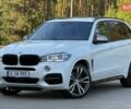 Белый БМВ Х5, объемом двигателя 3 л и пробегом 175 тыс. км за 37300 $, фото 12 на Automoto.ua